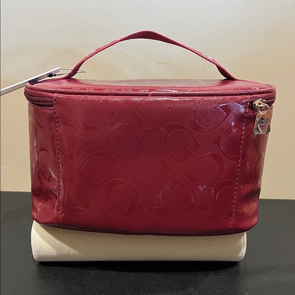 Guess | Iconic Logo Glossy Wine Cosmetic Case - Picture 6 of 12